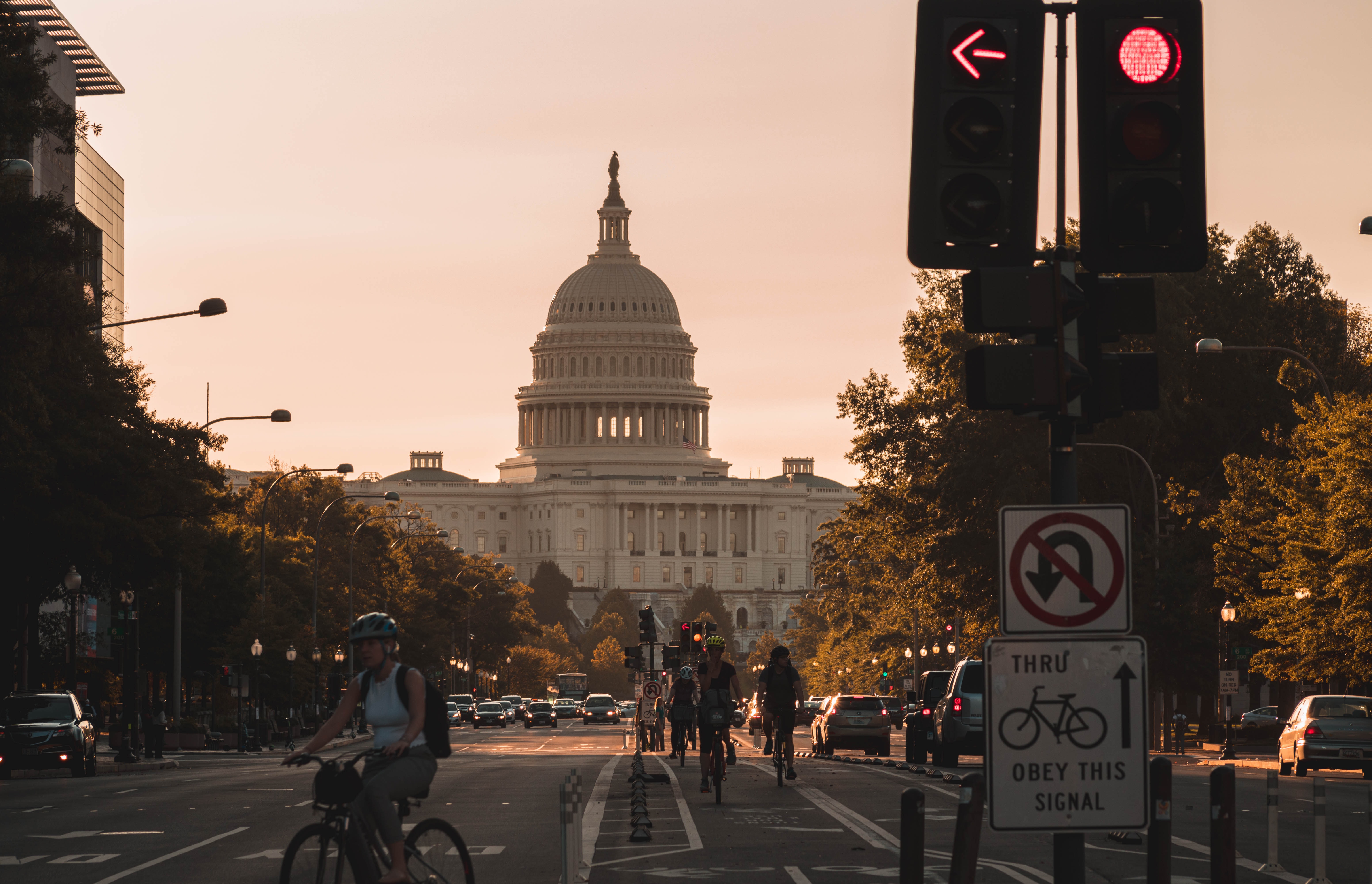 Washington inicia procedimientos para la entrada en vigor del programa tope e inversión